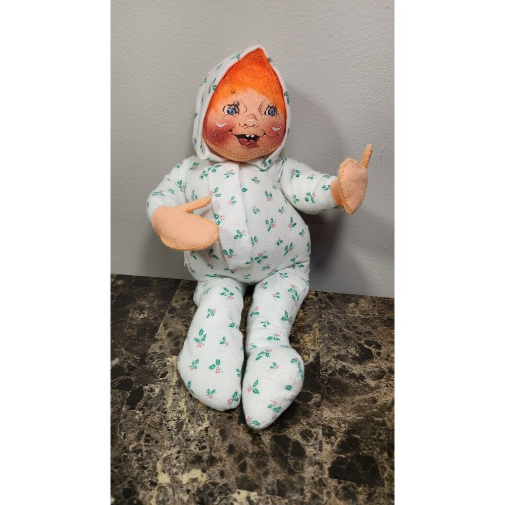 Annalee Christmas Sitting Baby Doll in Layette 1990 Made USA Mistletoe Pajamas